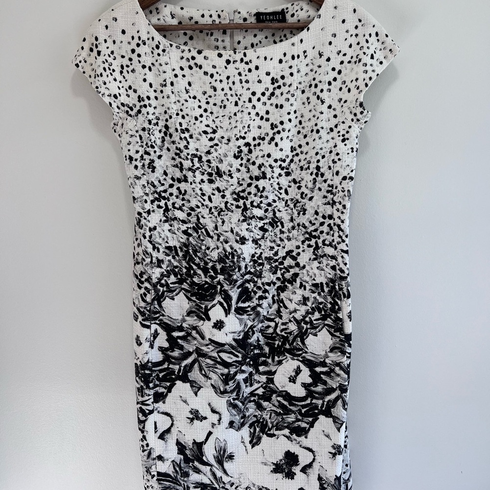 Yeohlee Floral print Sheath Midi Dress Cap Sleeves, Boat Neck, Black & White, 8
